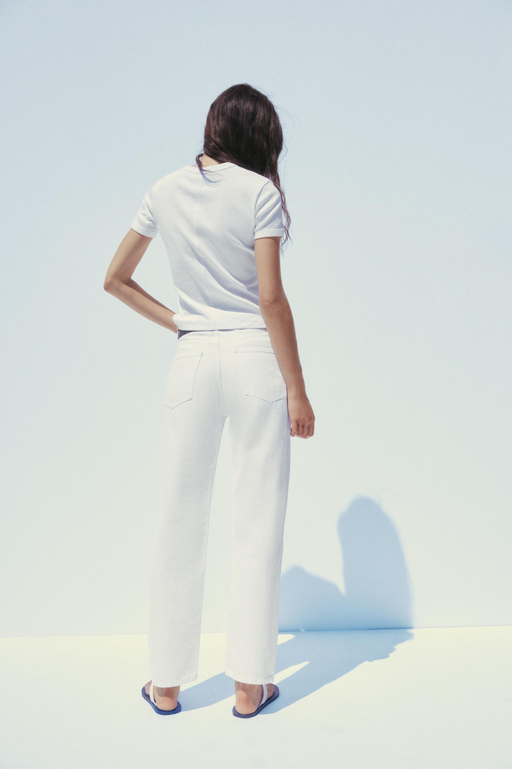 TRF MOM FIT HIGH-WAIST JEANS