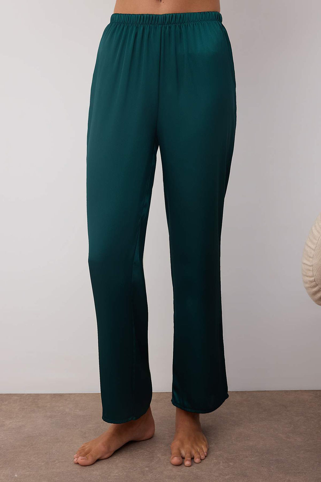 Cok Renkli Duz Dantel Detayl? Saten Dokuma Pijama Tak?m? THMAW26PT00008