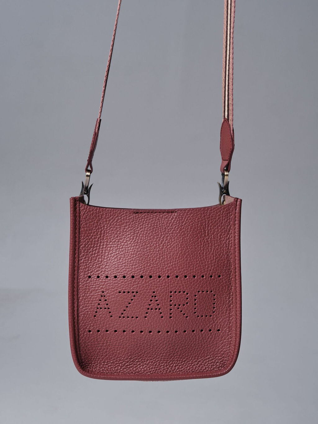 Сумка кожаная на плечо Azaro 30996 красная луна