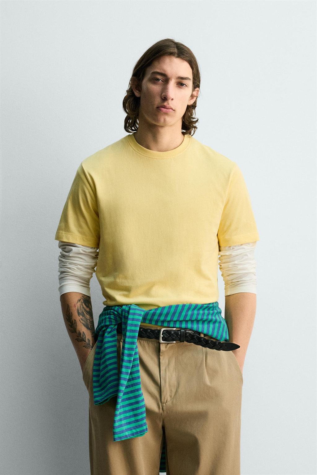CAMISETA REGULAR FIT JACQUARD RAYAS / Amarillo