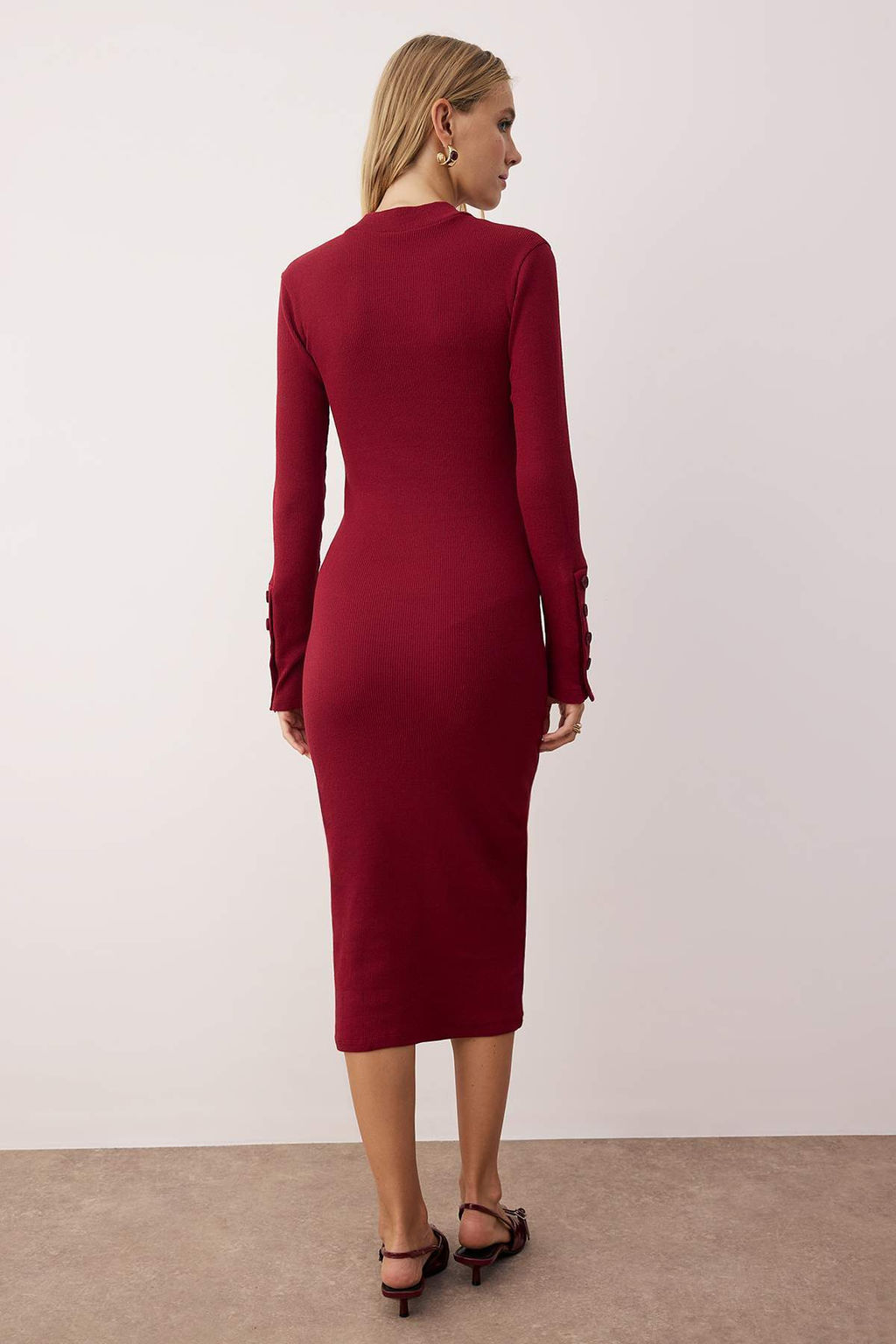 Bordo Dik Yaka Fitted/Vucuda Oturan Dugmeli Midi Orme Elbise TWOAW26EL00218