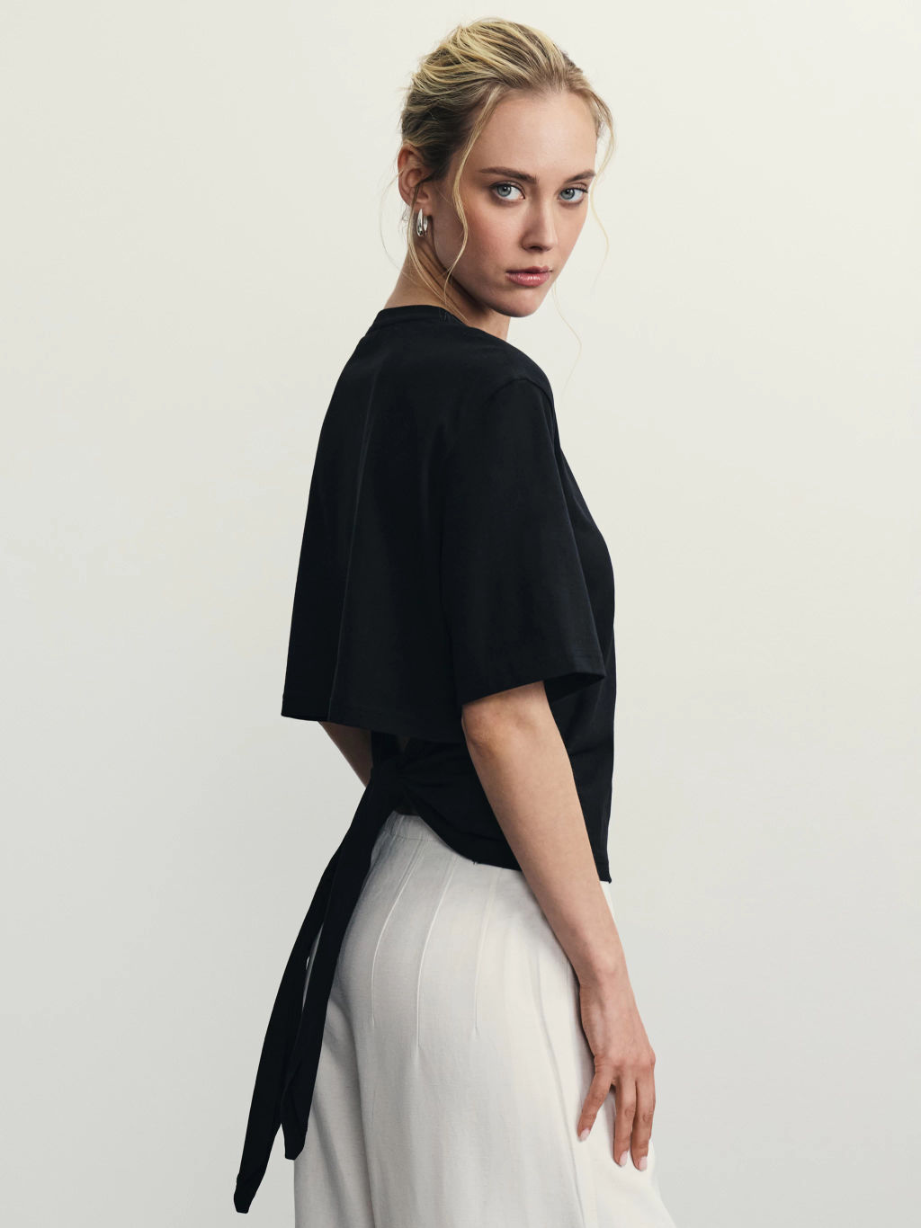 Футболка с завязкой на спине / Zarina  фото 2