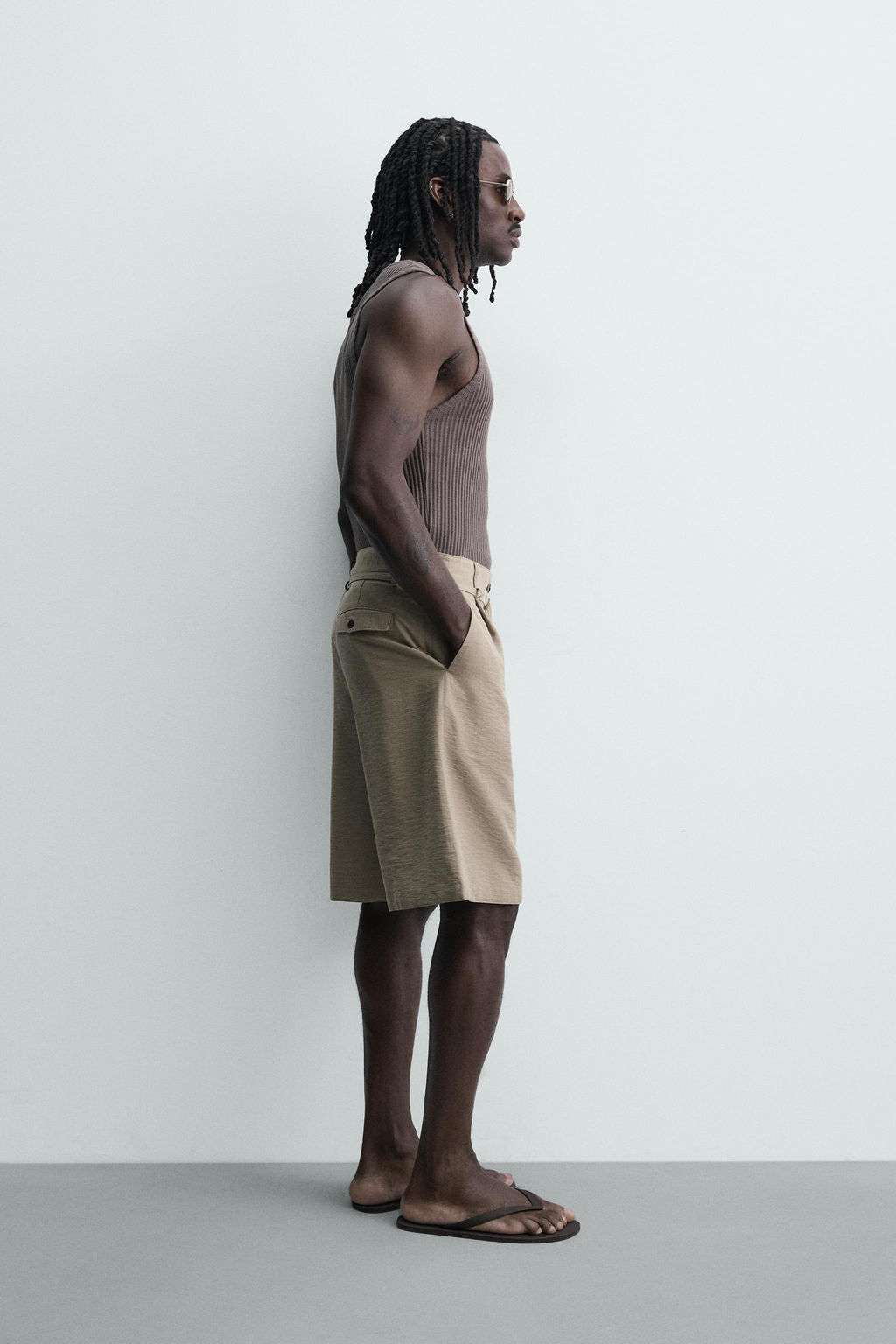 BERMUDA RELAXED FIT PLIEGUES CINTUR?N / Negro - Zara фото 4
