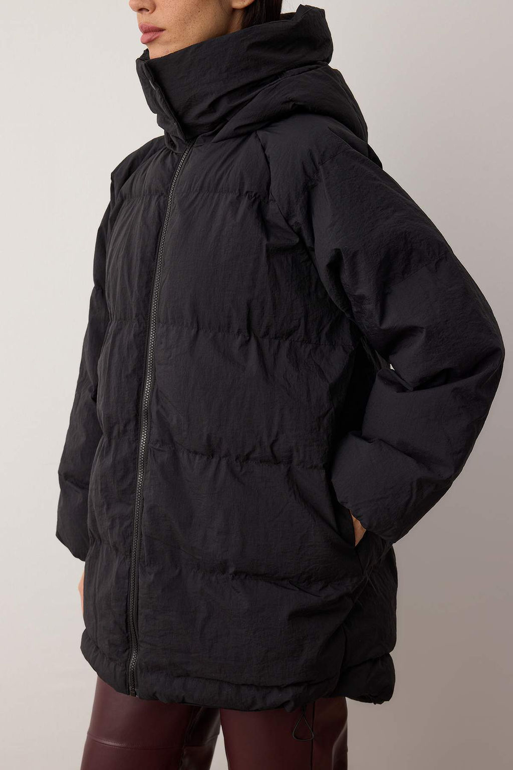 TRENDYOLMILLA Siyah Oversize Kapusonlu Su Itici Sisme Mont TWOAW23MO00193  фото 11