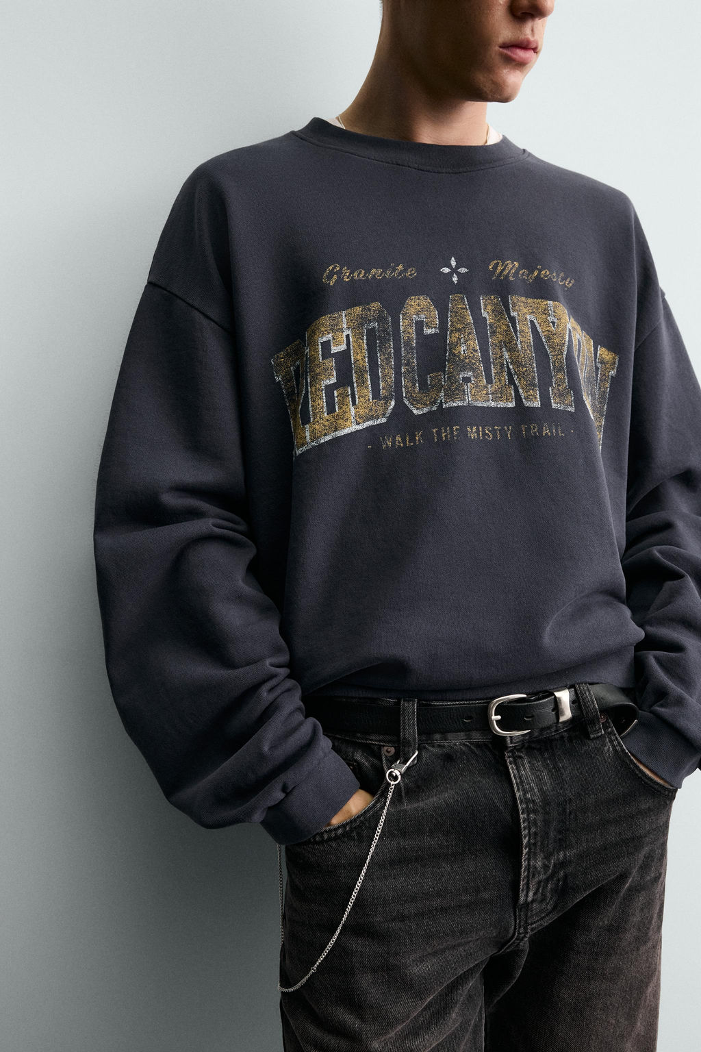 WASHED SWEATSHIRT WITH SLOGAN PRINT