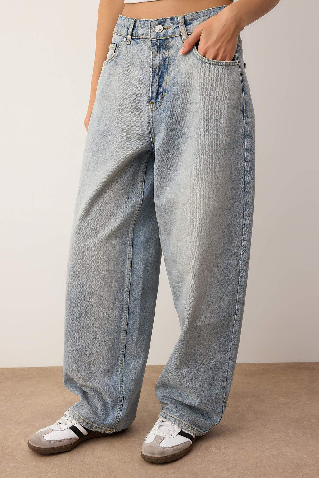 Mavi Normal Bel Bol Kesim Baggy Jeans TWOAW26JE00052 - Trendyolmilla фото 9