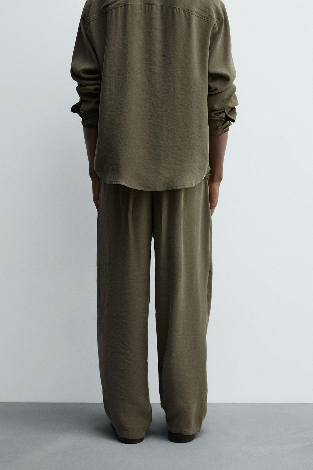 RELAXED FIT FLOWING TROUSERS - Zara фото 3