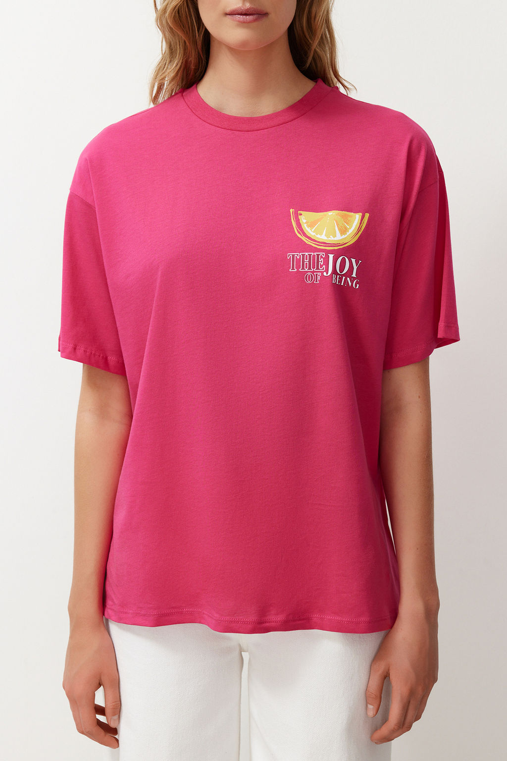 TRENDYOLMILLA Fusya Pembe %100 Pamuk S?rt ve On Bask?l? Oversize/Rahat Kesim Orme T-Shirt TWOSS24TS00233  фото 5