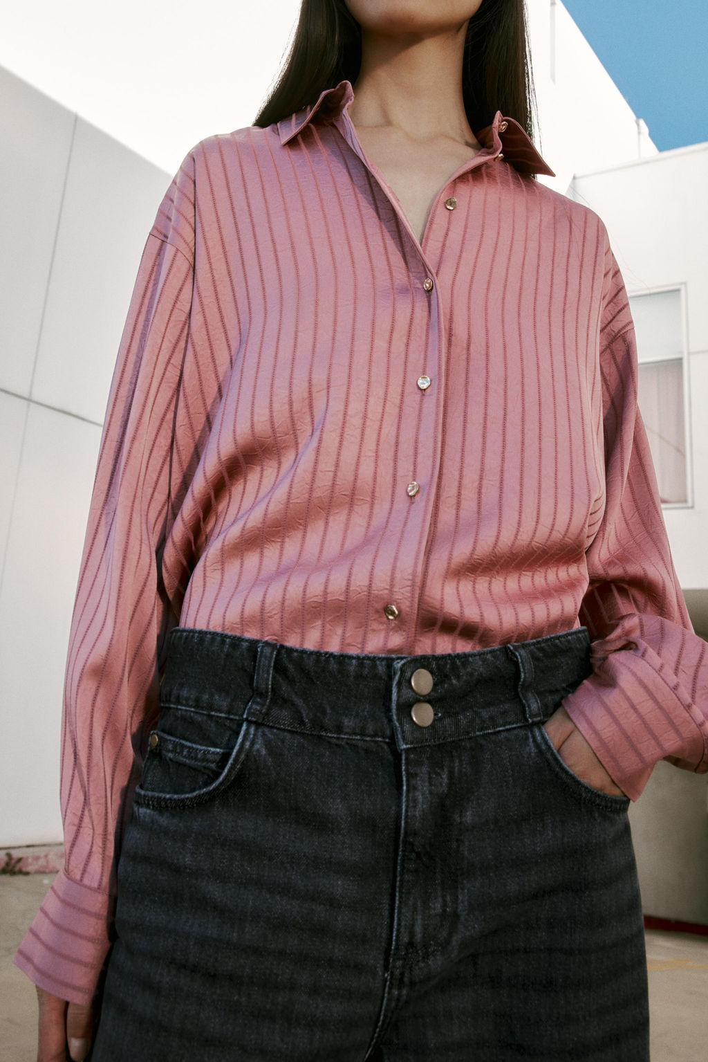 STRIPED SATIN SHIRT - Zara фото 4