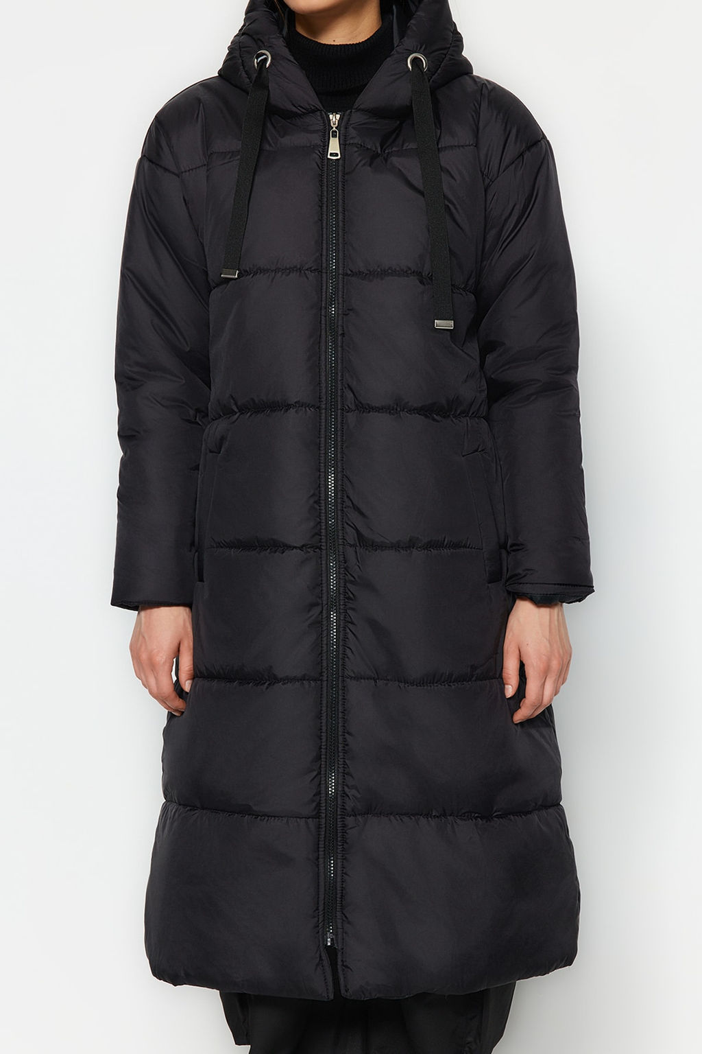 TRENDYOLMILLA Siyah Kapusonlu Su Itici Uzun Sisme Mont TWOAW24MO00136  фото 9