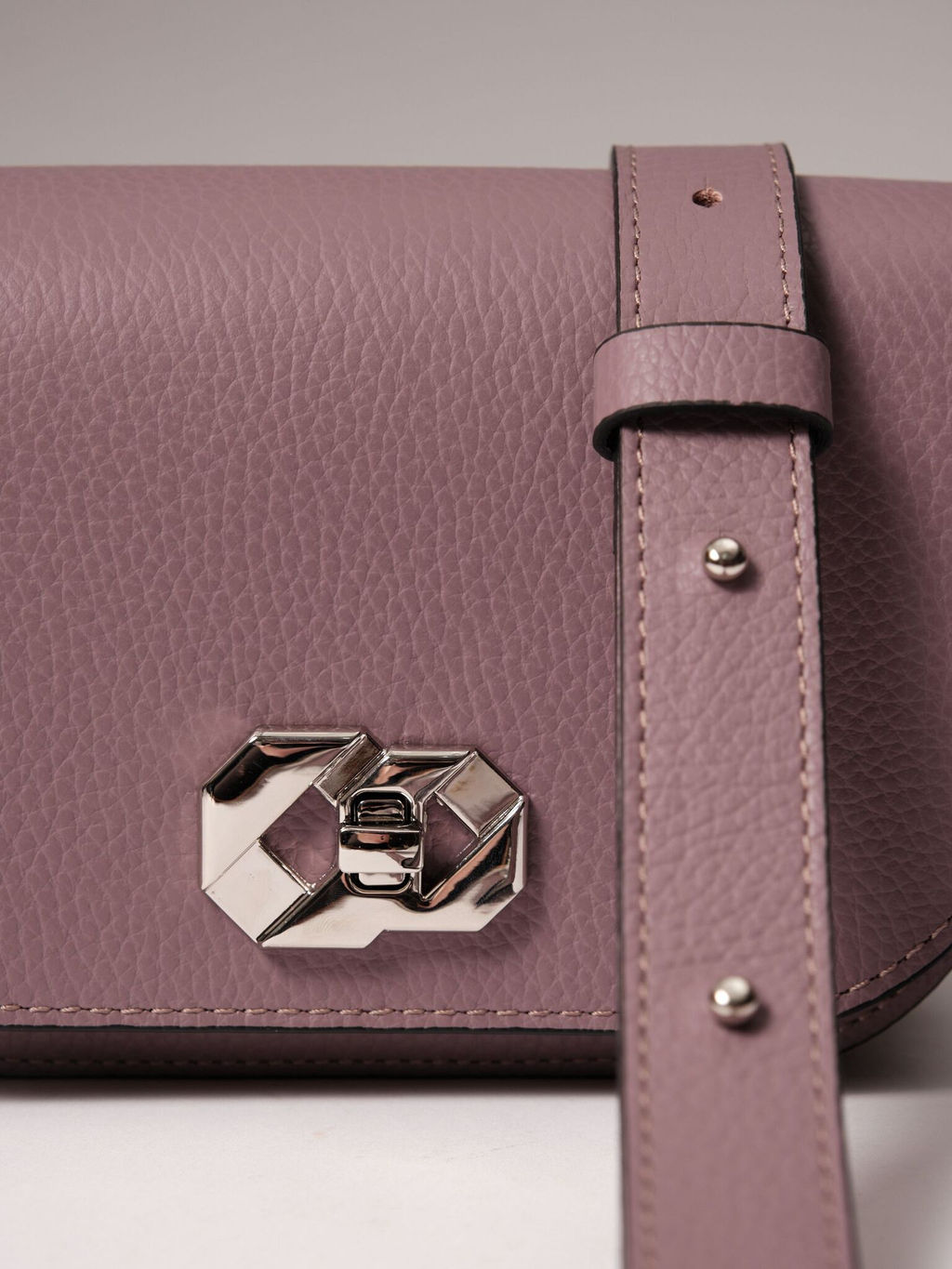 Сумка на плечо кросс-боди Deboro 30879 лиловая тень