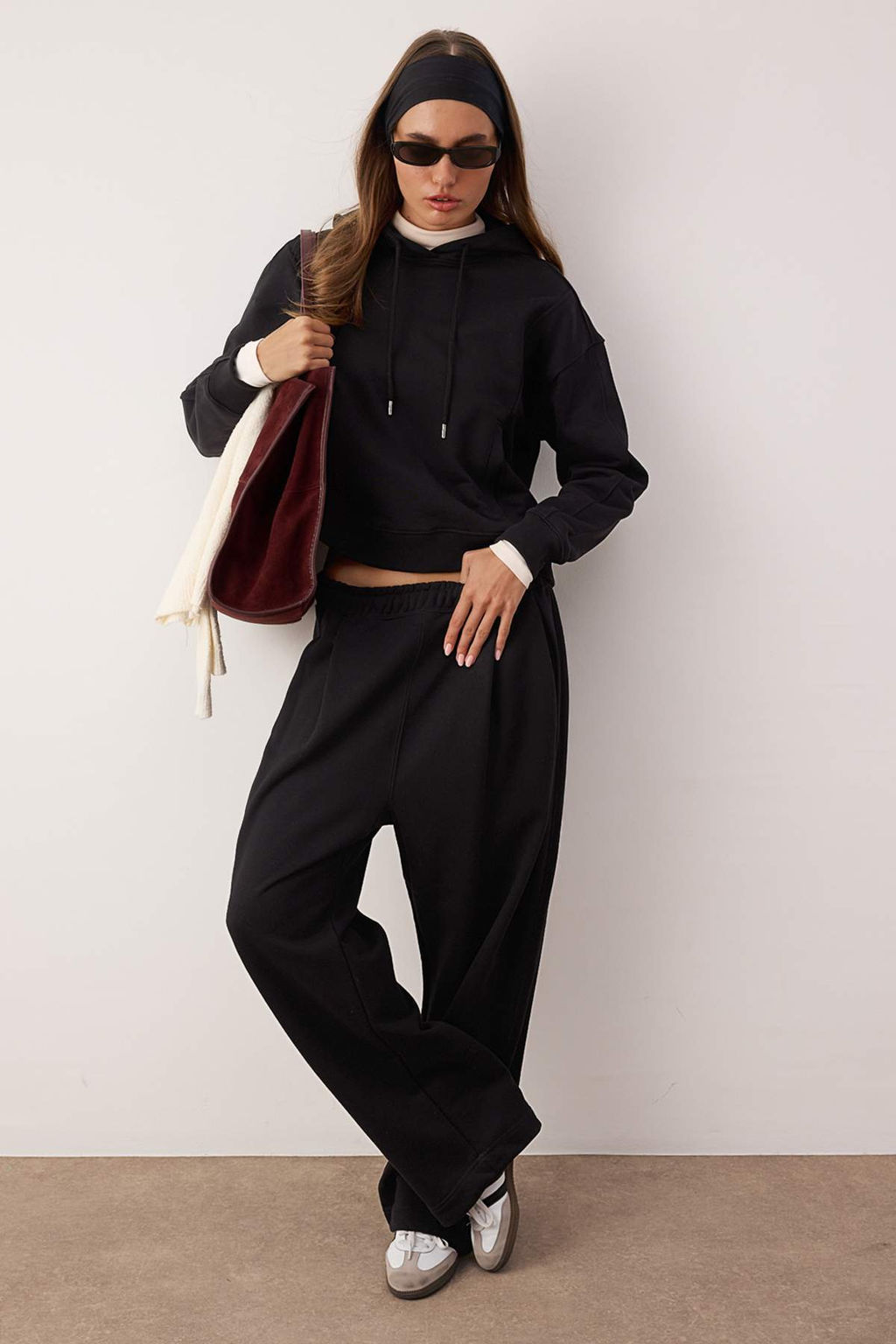 Siyah Premium Oversize/Genis Kal?p Kal?n Ici Polarl? Orme Sweatshirt TWOAW26SW00209