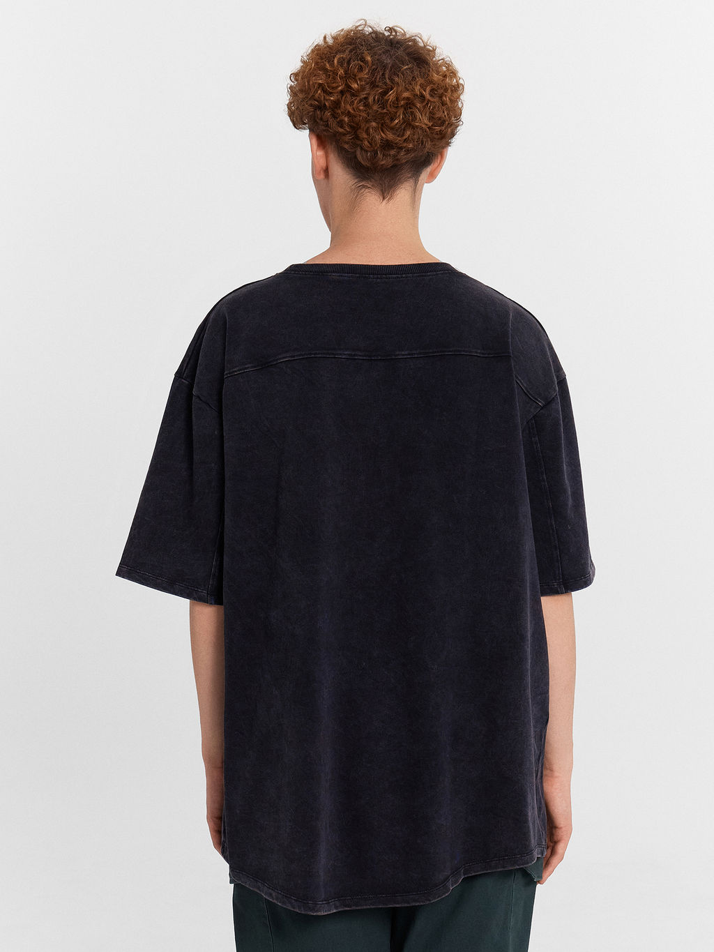 Футболка мужская черная с обработкой эйсид ACID WASH черное олово 111882 - Mark formelle фото 4