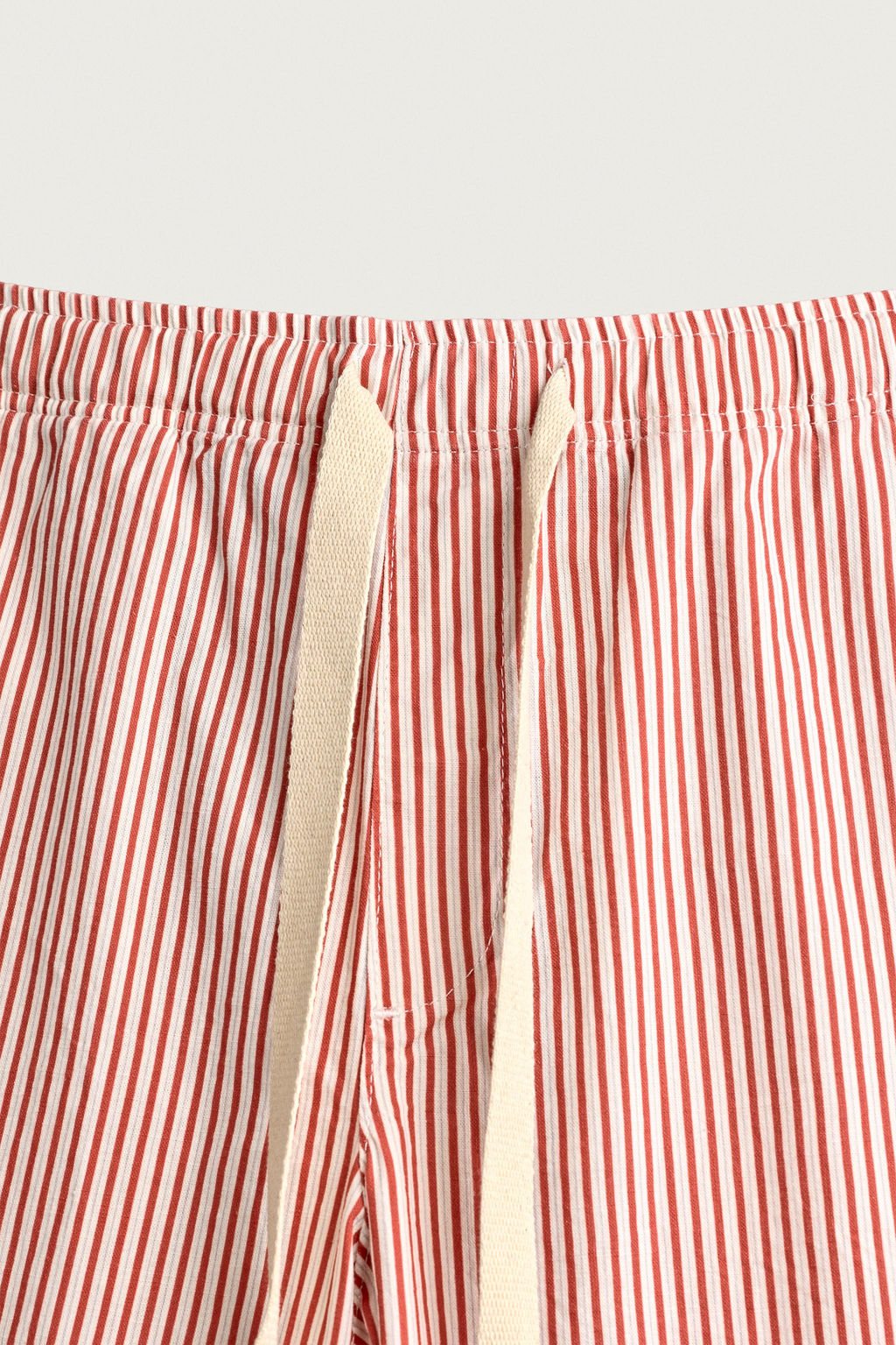 PANTAL?N BAGGY FIT RAYAS / Rojo