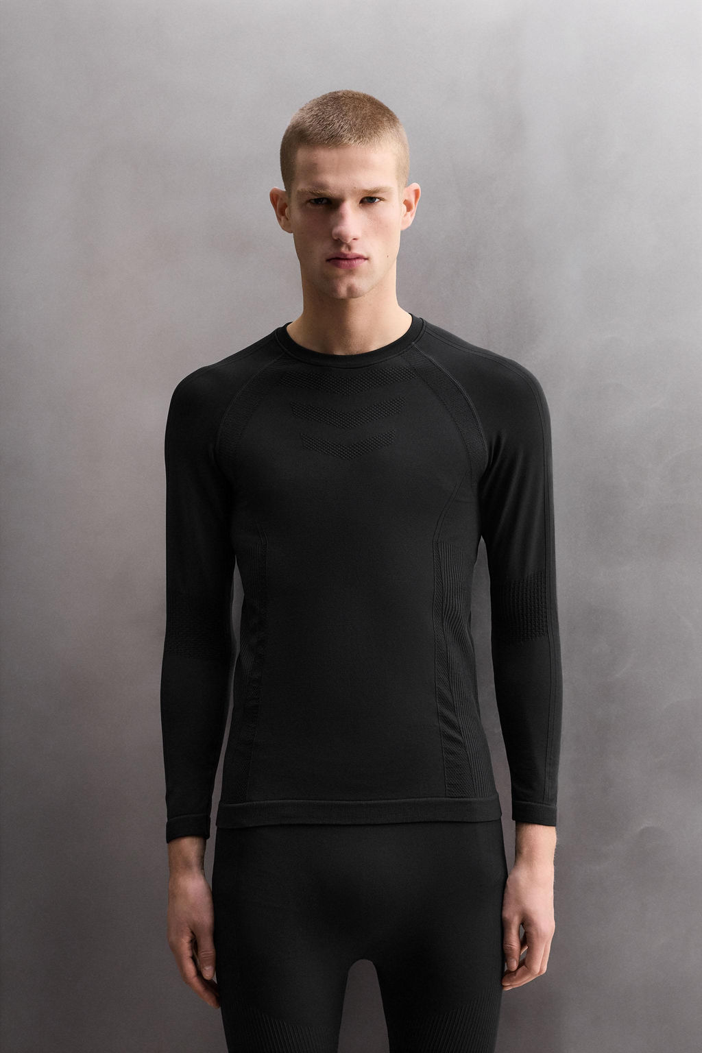 CAMISETA PRIMERA CAPA SKI / Negro - Zara фото 2