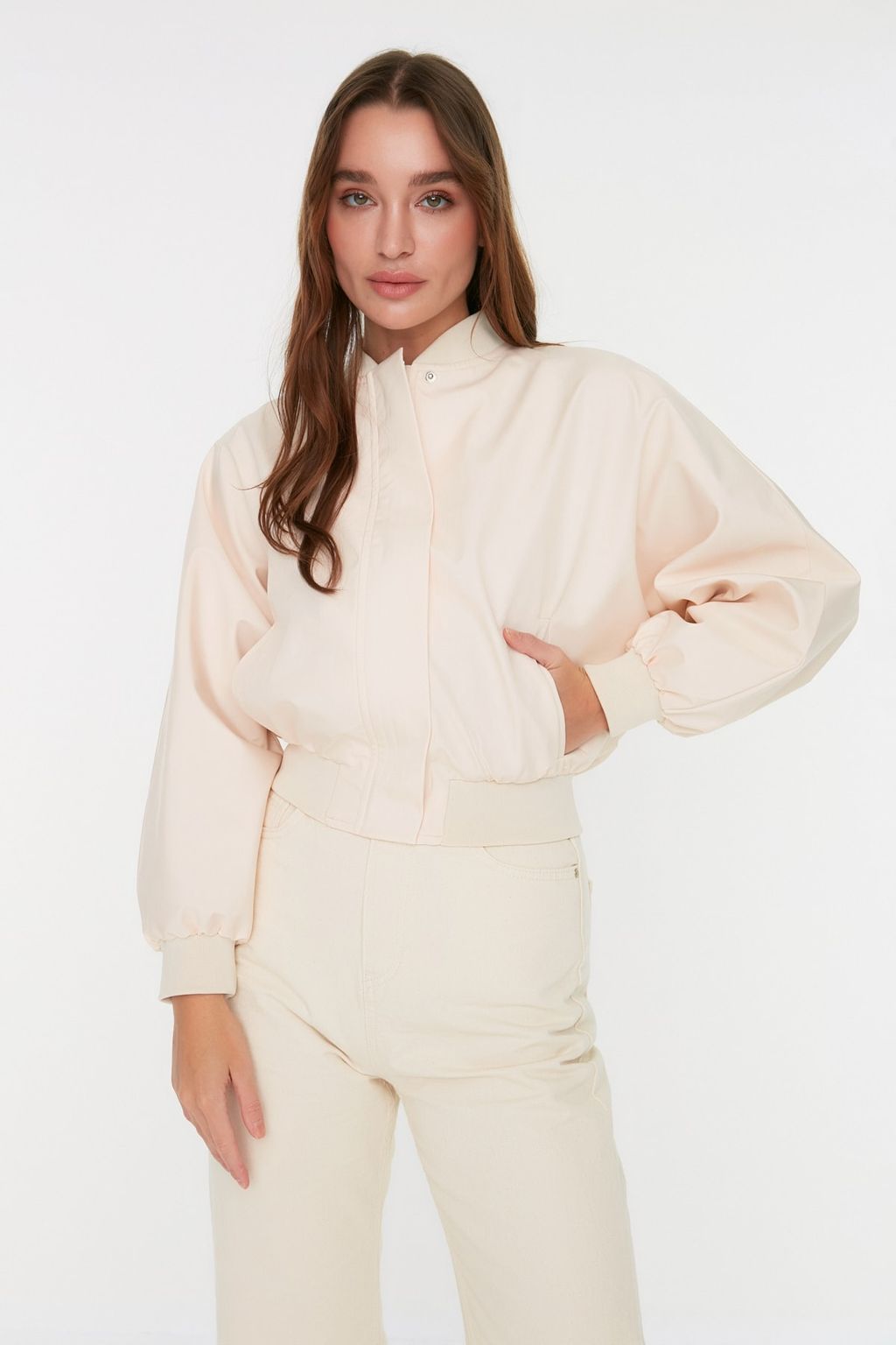 TRENDYOLMILLA Bej Oversize Buzgu Detayl? Su Itici Bomber Ceket Mont TWOSS22MO0099  фото 18