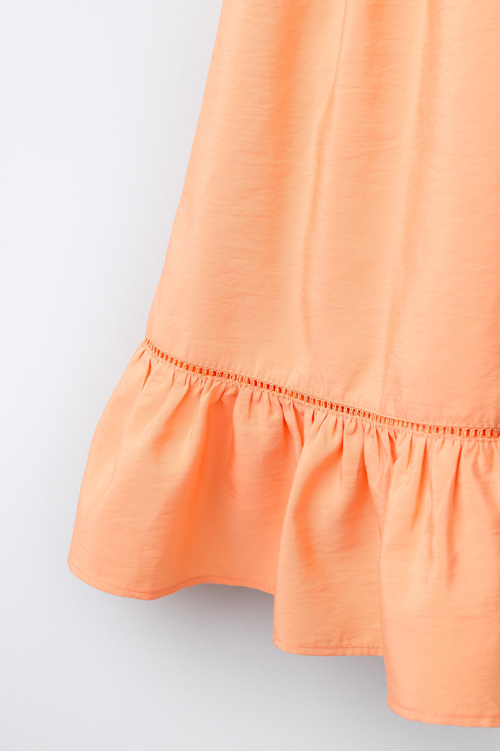 VESTIDO VOLANTE ENTREDOS / Naranja - Zara фото 4