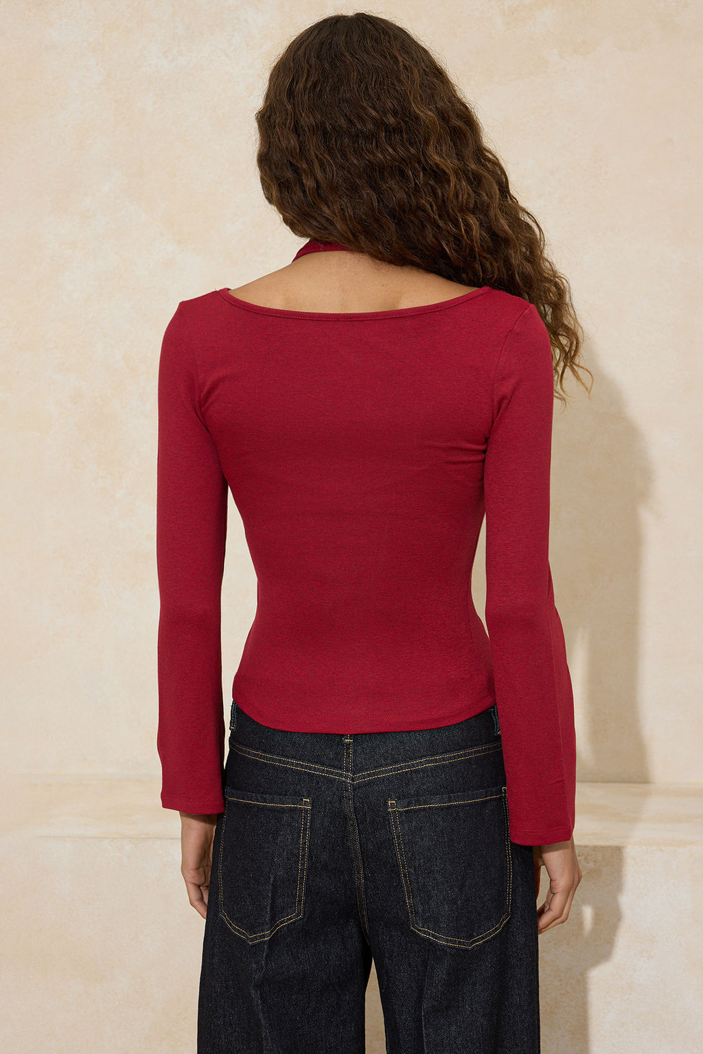 Siyah Fitted/Vucuda Oturan Kay?k Yaka Aksesuar Detayl? Pamuk Ribana Orme Bluz TWOSS26BZ00222 - Trendyolmilla фото 4