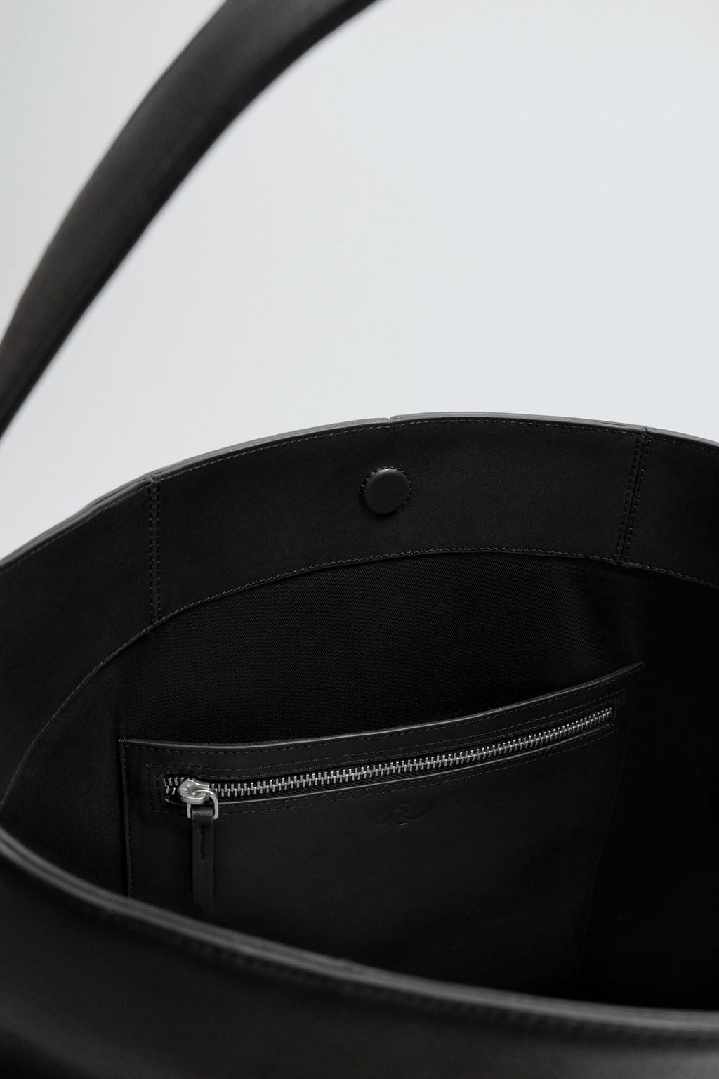 LEATHER TOTE BAG - Zara фото 4