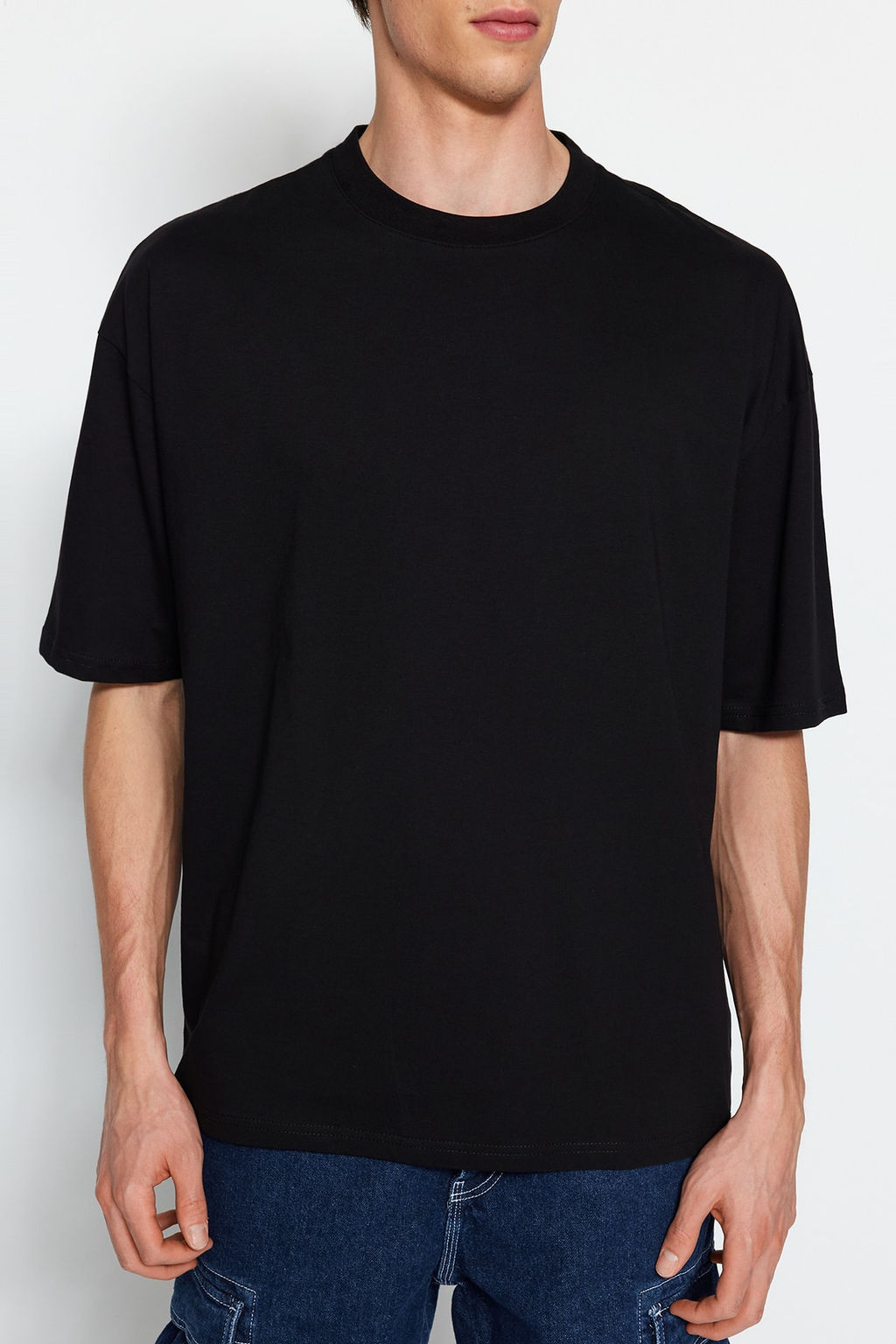 TRENDYOL MAN Siyah Oversize Bisiklet Yaka K?sa Kol T-Shirt TMNSS23TS00236 - Trendyolmilla фото 5