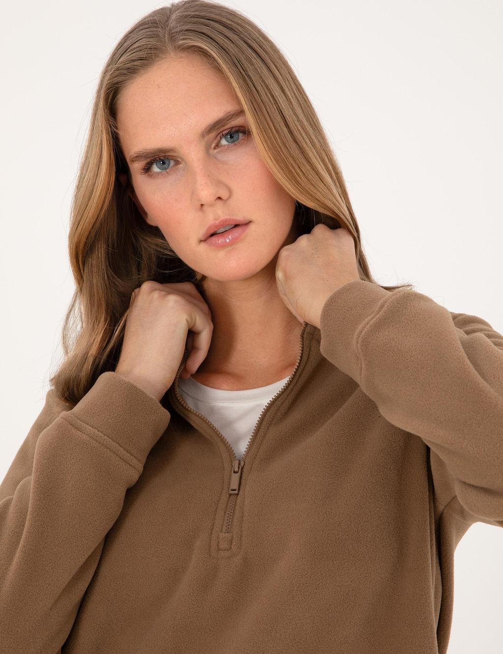 Camel Comfort Fit Sweatshirt