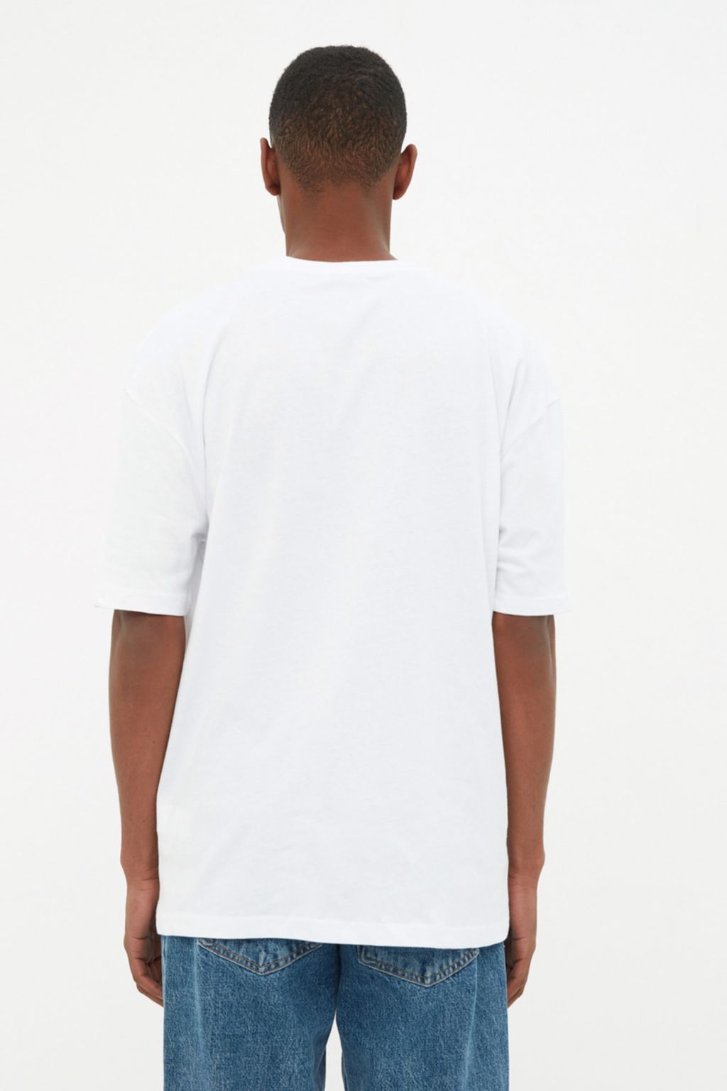 TRENDYOL MAN Beyaz %100 Pamuklu Oversize/Genis Kesim T-Shirt TMNSS22TS0274 - Trendyolmilla фото 2