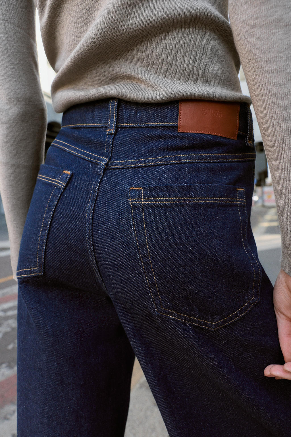 Z1975 WIDE-LEG HIGH-WAIST JEANS WITH COMBINED FABRIC - Zara фото 5