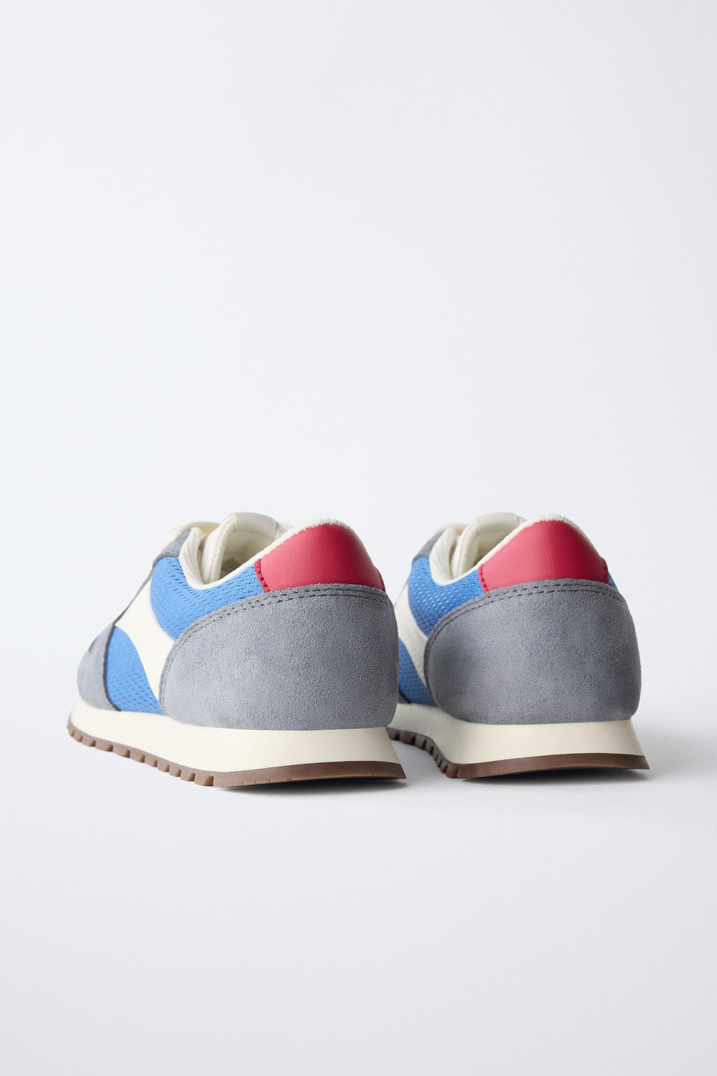 ZAPATILLA DEPORTIVA COMBINADA / Azul