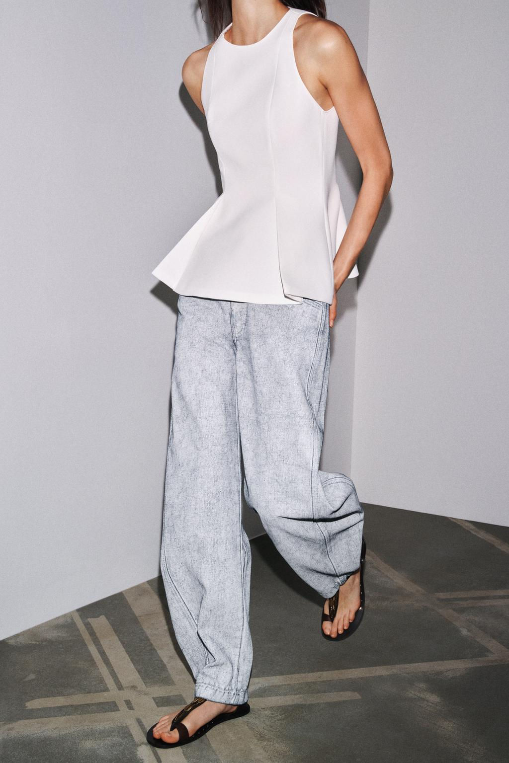 ZW COLLECTION TAPERED COATED MID-RISE JEANS - Zara фото 2