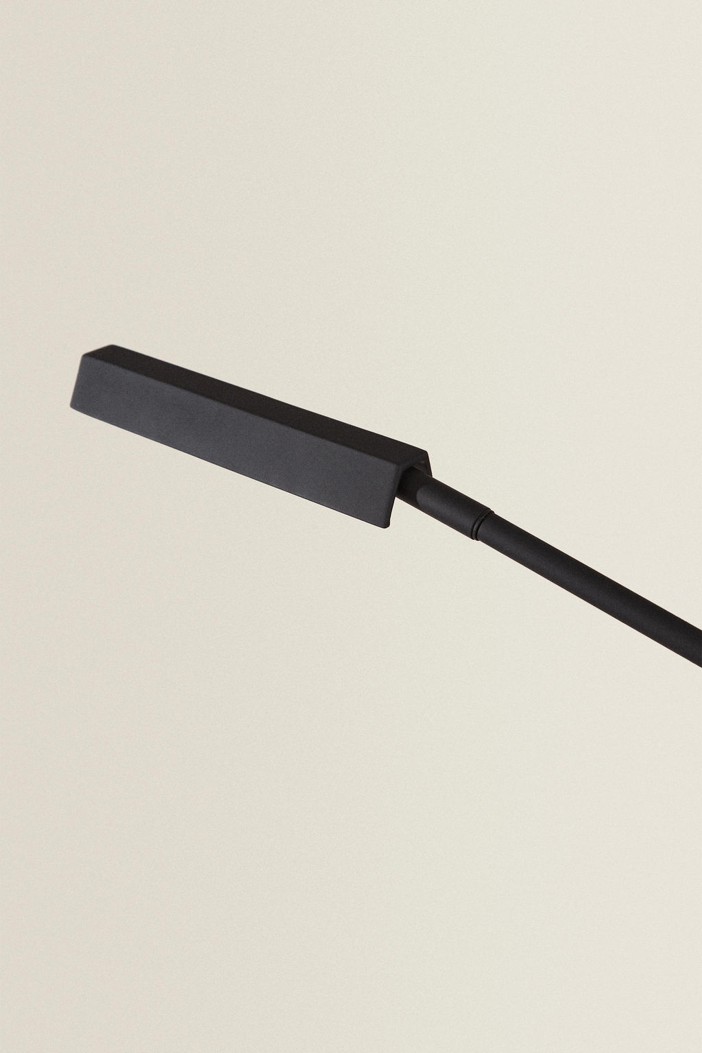 METAL LED FLOOR LAMP - Zara фото 3