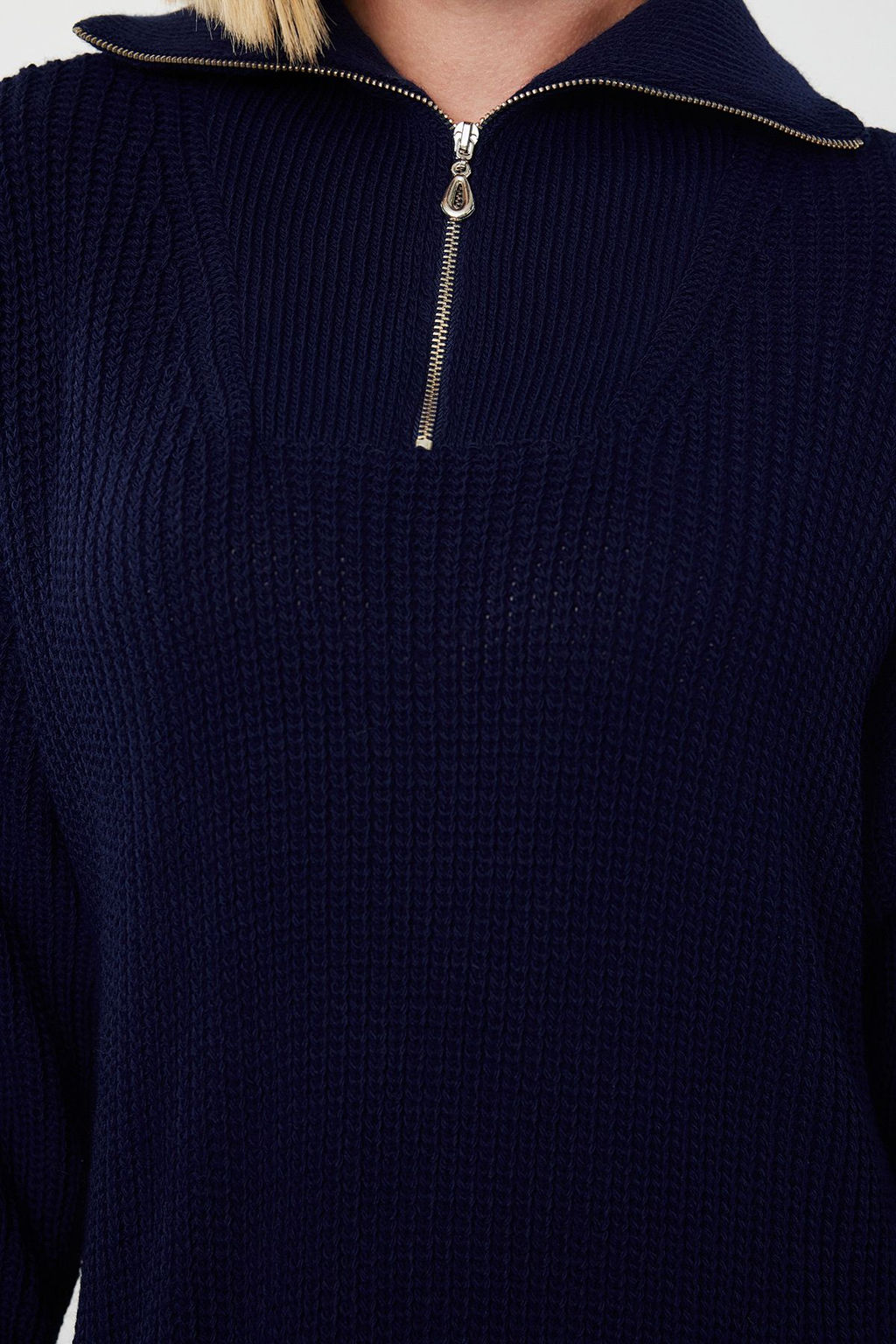 TRENDYOLMILLA Tas Mini Triko Fermuarl? Elbise TWOAW24EL00062  фото 4