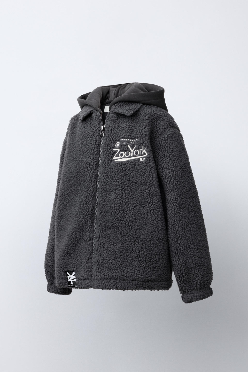 FAUX SHEARLING OVERSHIRT WITH REMOVABLE HOOD AND EMBROIDERED ZOO YORK® X ZARA DETAIL  фото 3
