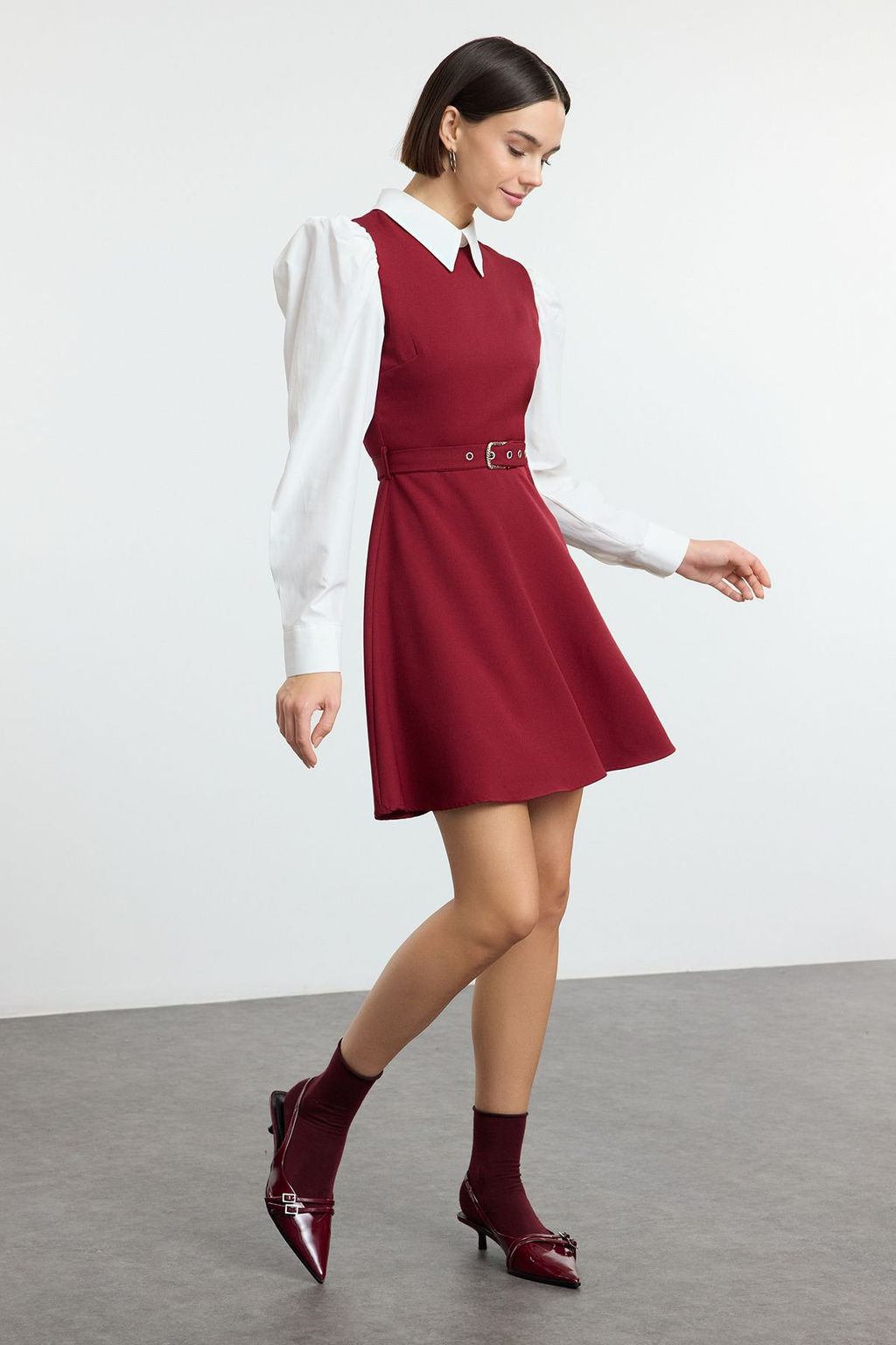 TRENDYOLMILLA Bordo Kemerli Belden Ac?lan Gomlek Detayl? Mini Dokuma Elbise TWOAW25EL00398
