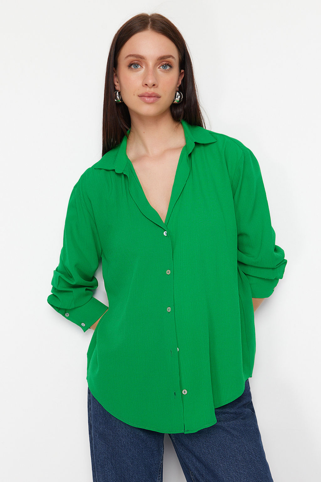 TRENDYOLMILLA Lacivert Basic Oversize Genis Kal?p Dokuma Gomlek TWOAW24GO00207  фото 16