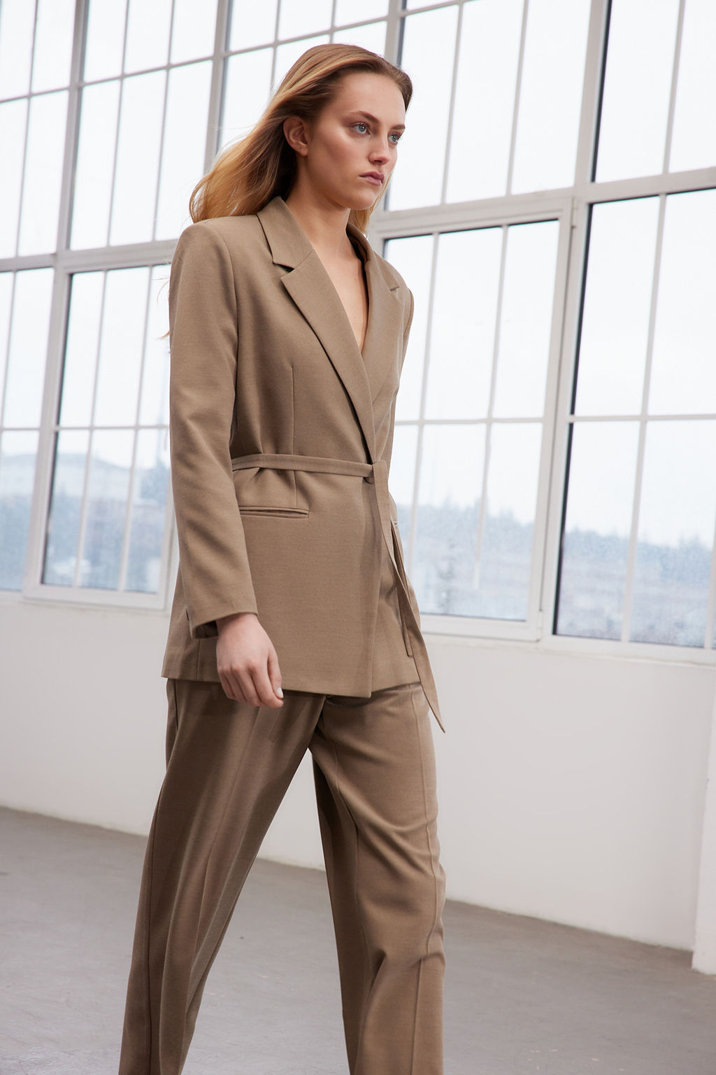 TRENDYOLMILLA Limited Edition Tas Baglama Detayl? Poliviskon Dokuma Blazer Ceket TWOSS24BC00037 фото 4