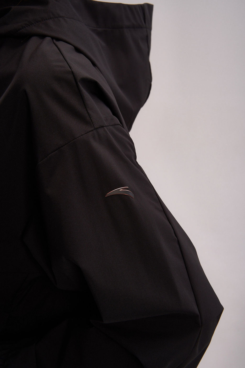 Ветровка Черный