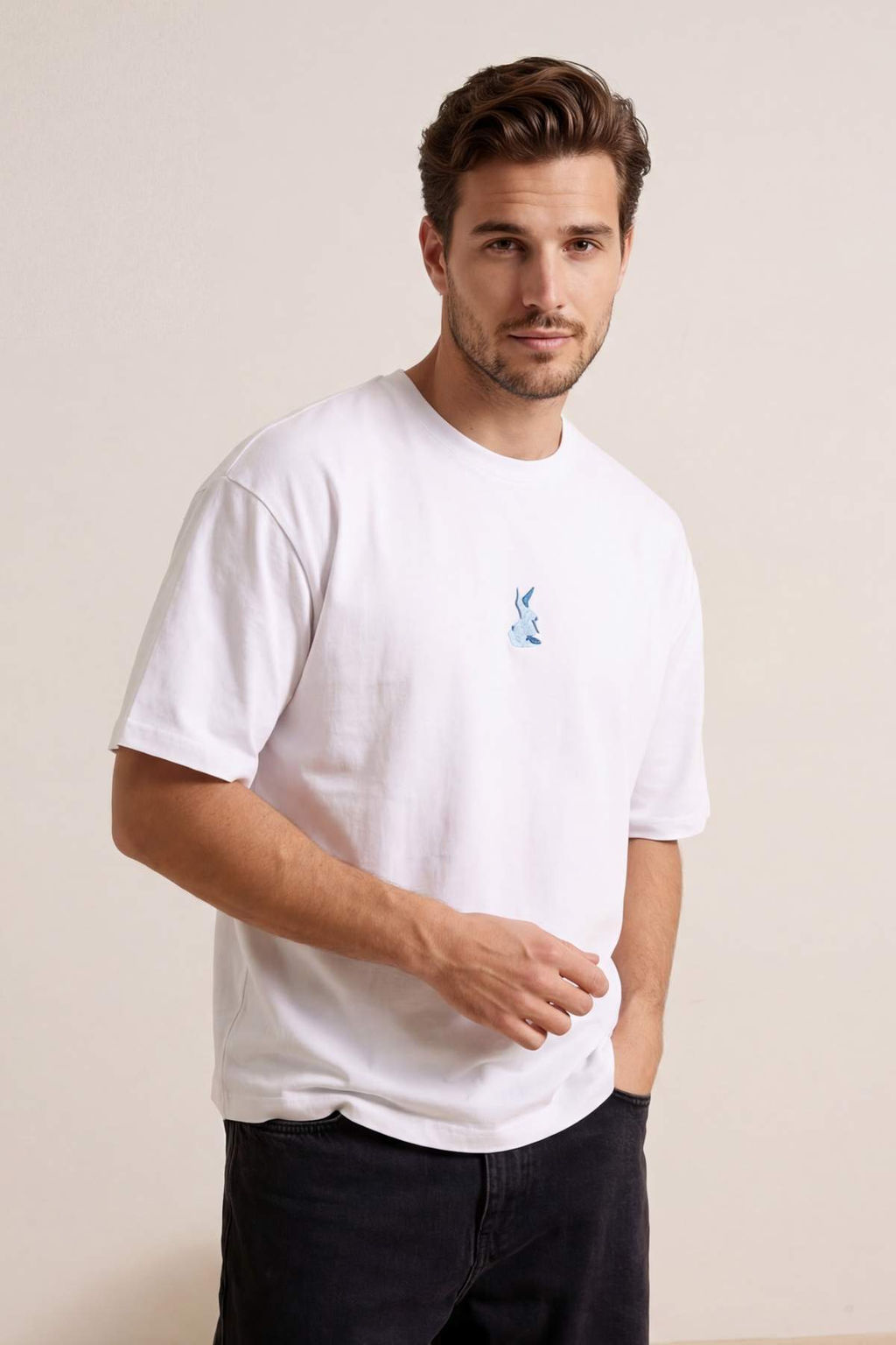 Beyaz Oversize/Genis Kesim Tavsan Nak?sl? %100 Pamuklu T-Shirt TMNSS23TS00243