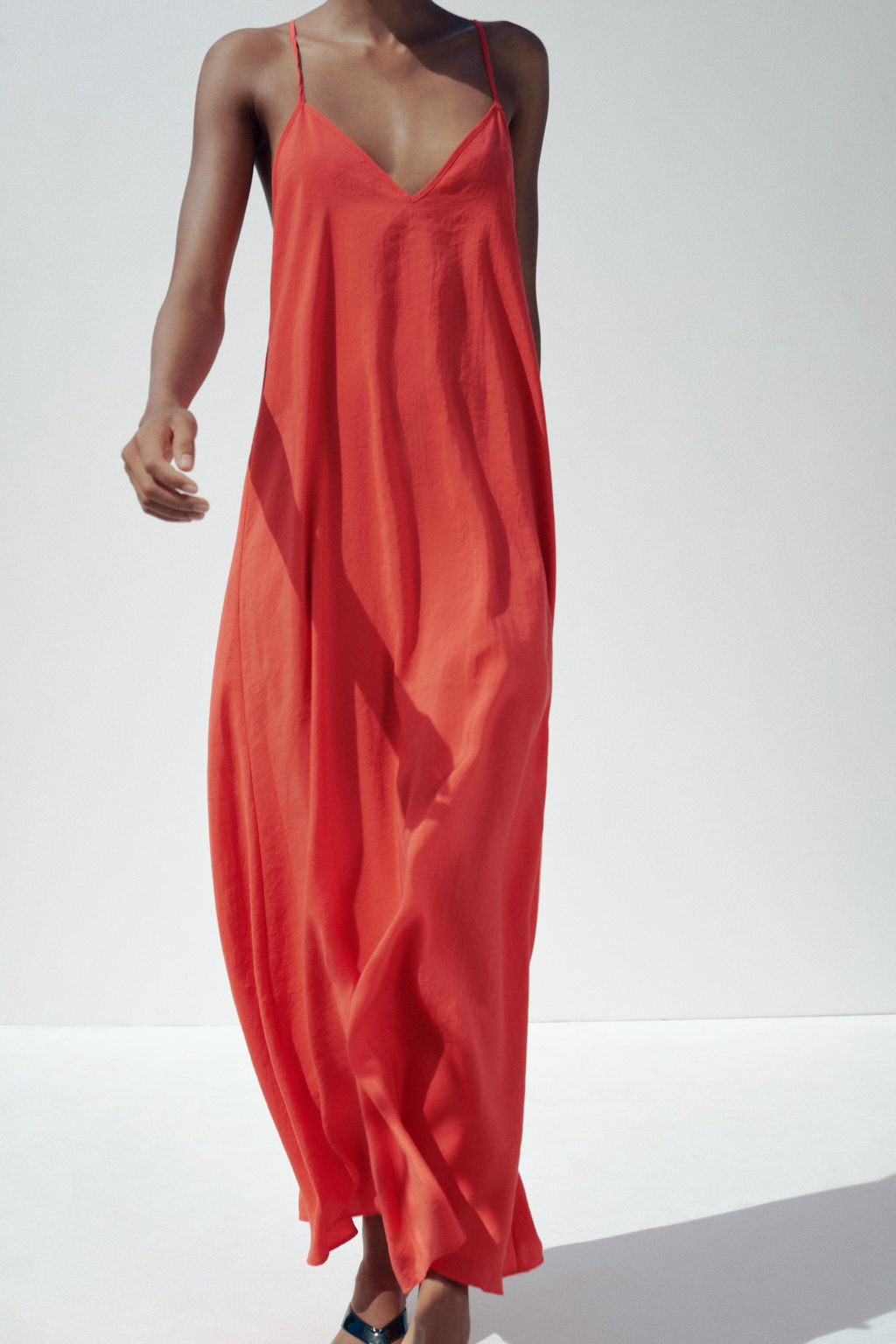 FLOWING MIDI DRESS - Zara фото 8