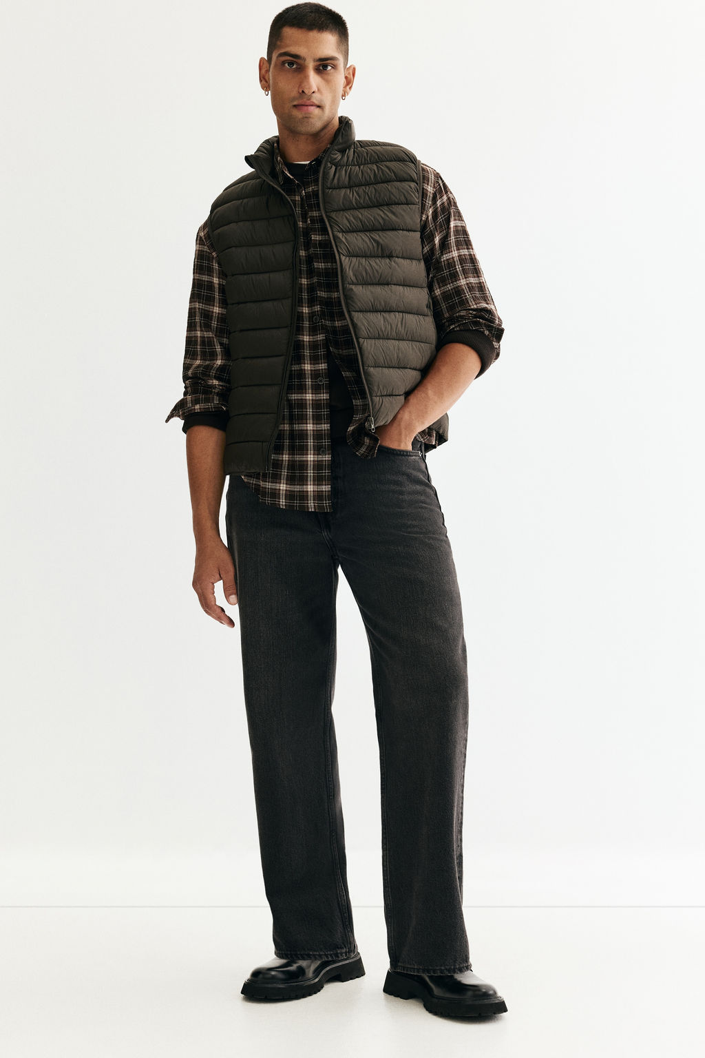 Chaleco acolchado repelente al agua Slim Fit - H&m фото 7