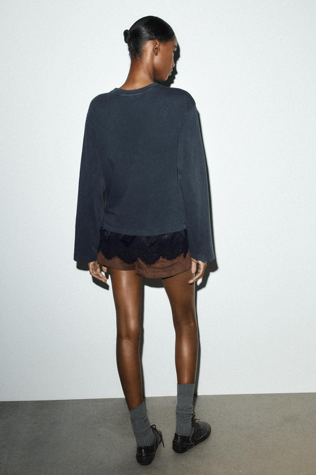 CONTRAST LACE T-SHIRT - Zara фото 5