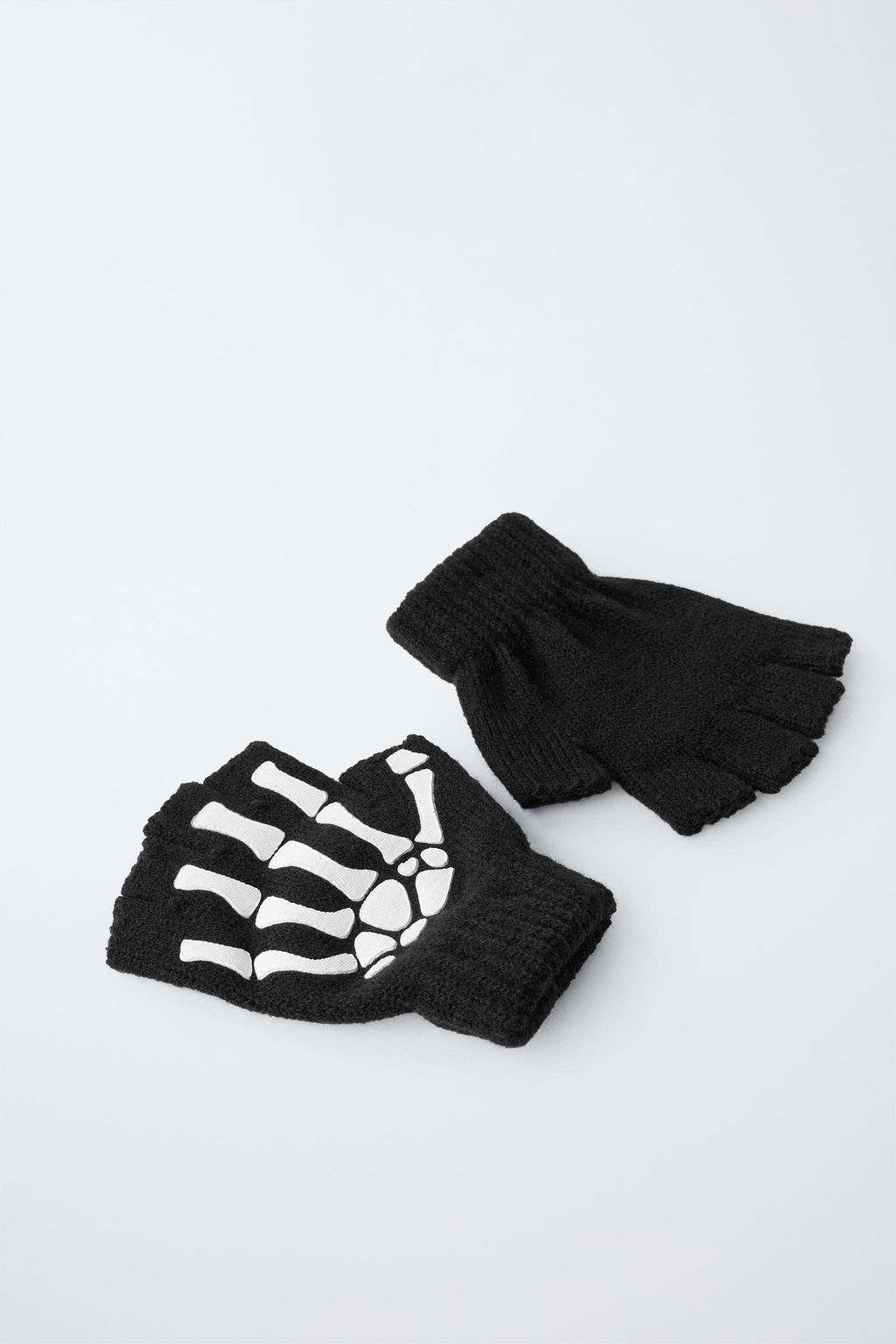 SKELETON FANCY DRESS KNIT MITTENS