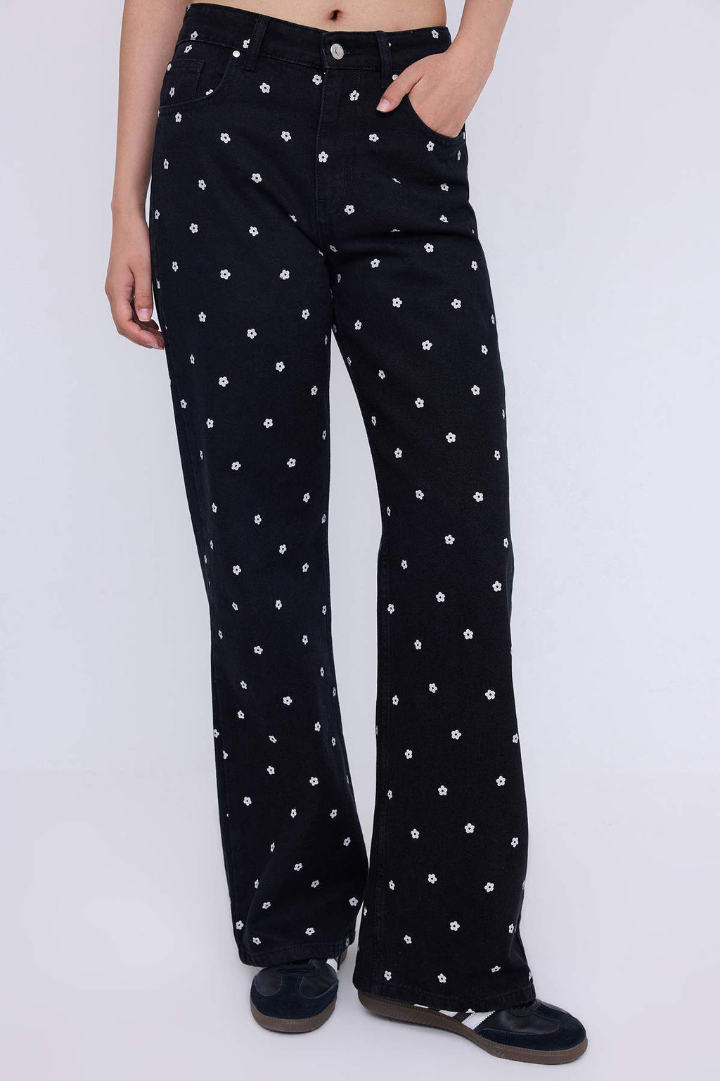 Teen Siyah Cicek Desenli Normal Bel Wide Leg Jeans TWOAW26JE00004 - Trendyolmilla фото 3