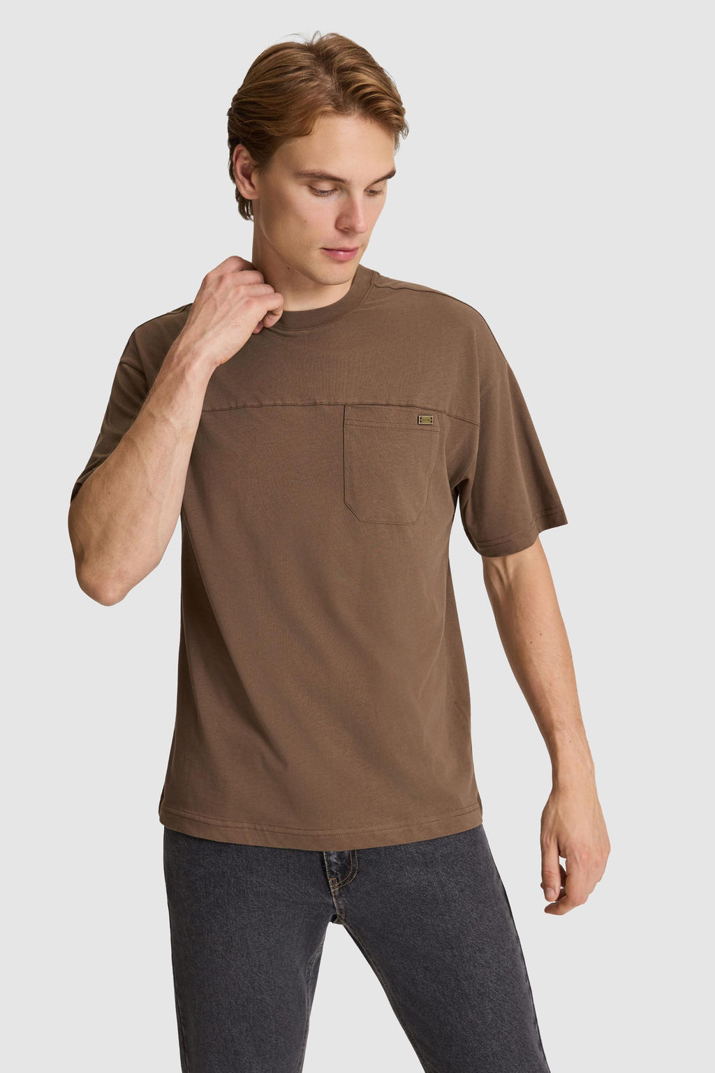 Erkek Kahverengi Comfort Fit Bisiklet Yaka Ti__rt