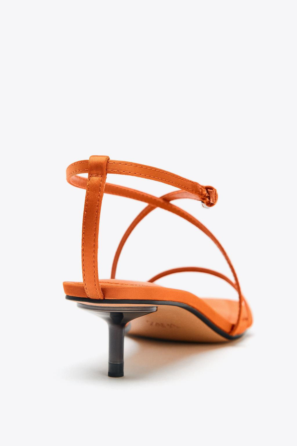 SATIN-EFFECT CROSSOVER STRAP SANDALS - Zara фото 5