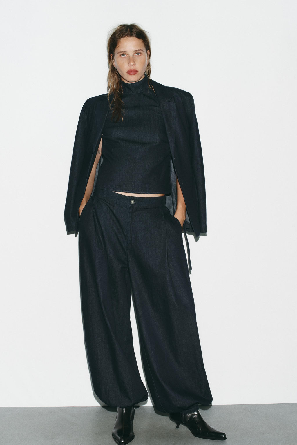 TRF BOMBACHO DENIM TROUSERS - Zara фото 2