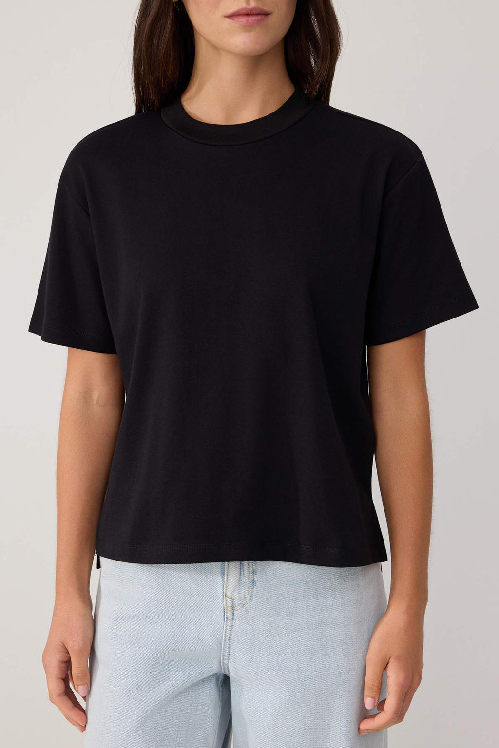Siyah Tok Kuma_l_ Regular Bisiklet Yaka Standart Kol %100 Pamuk _rme T-Shirt TWOSS26TS00345 - Trendyolmilla фото 3