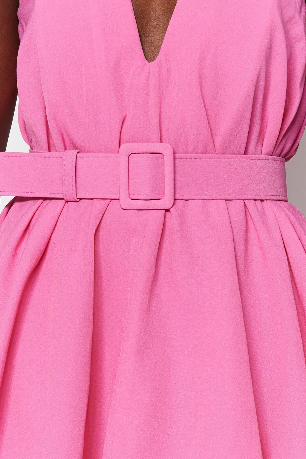 TRENDYOLMILLA Pembe A-Kesim Balon Etek Kemer Detayl? Dokuma Poplin K?sa S?k Abiye Elbise TPRSS23EL00576  фото 5