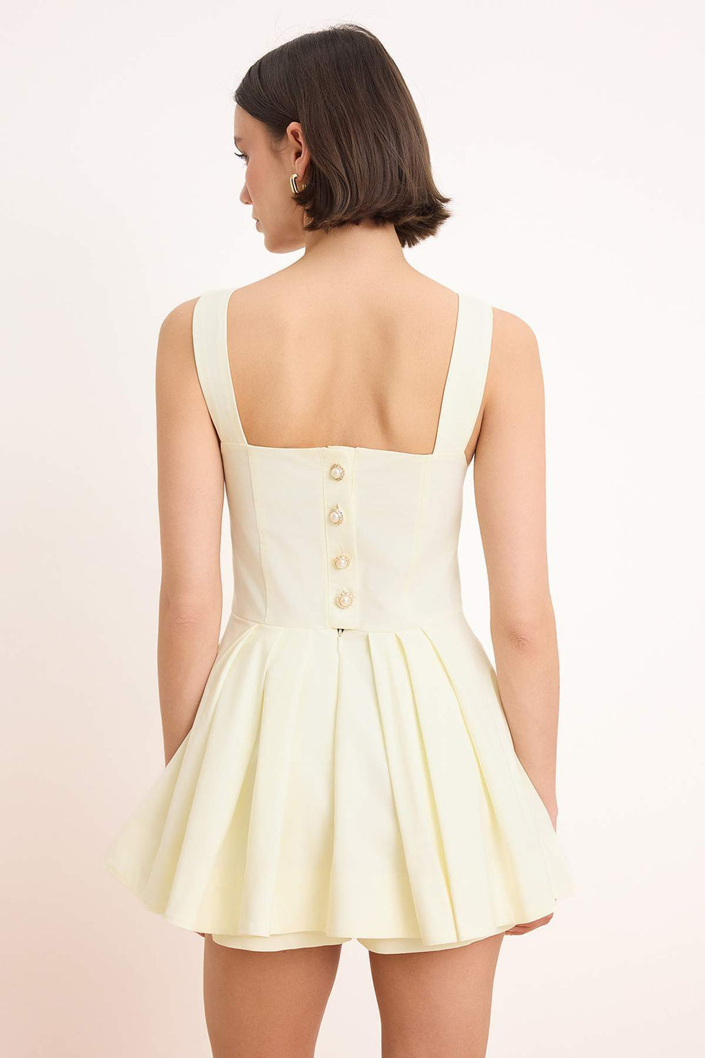 Ekru Mini Ici Sortlu S?rt Dugme Detayl? Dokuma Elbise TWOSS26EL00189