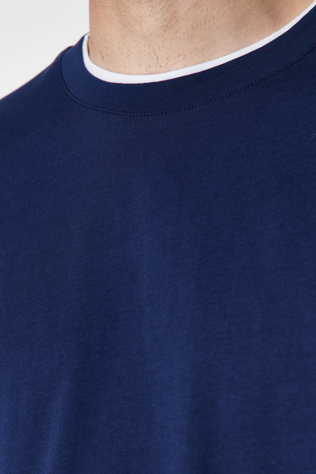 Lacivert Oversize/Genis Kesim Beyaz Panelli K?sa Kol %100 T-Shirt TMNSS22TS0225 - Trendyolmilla фото 5