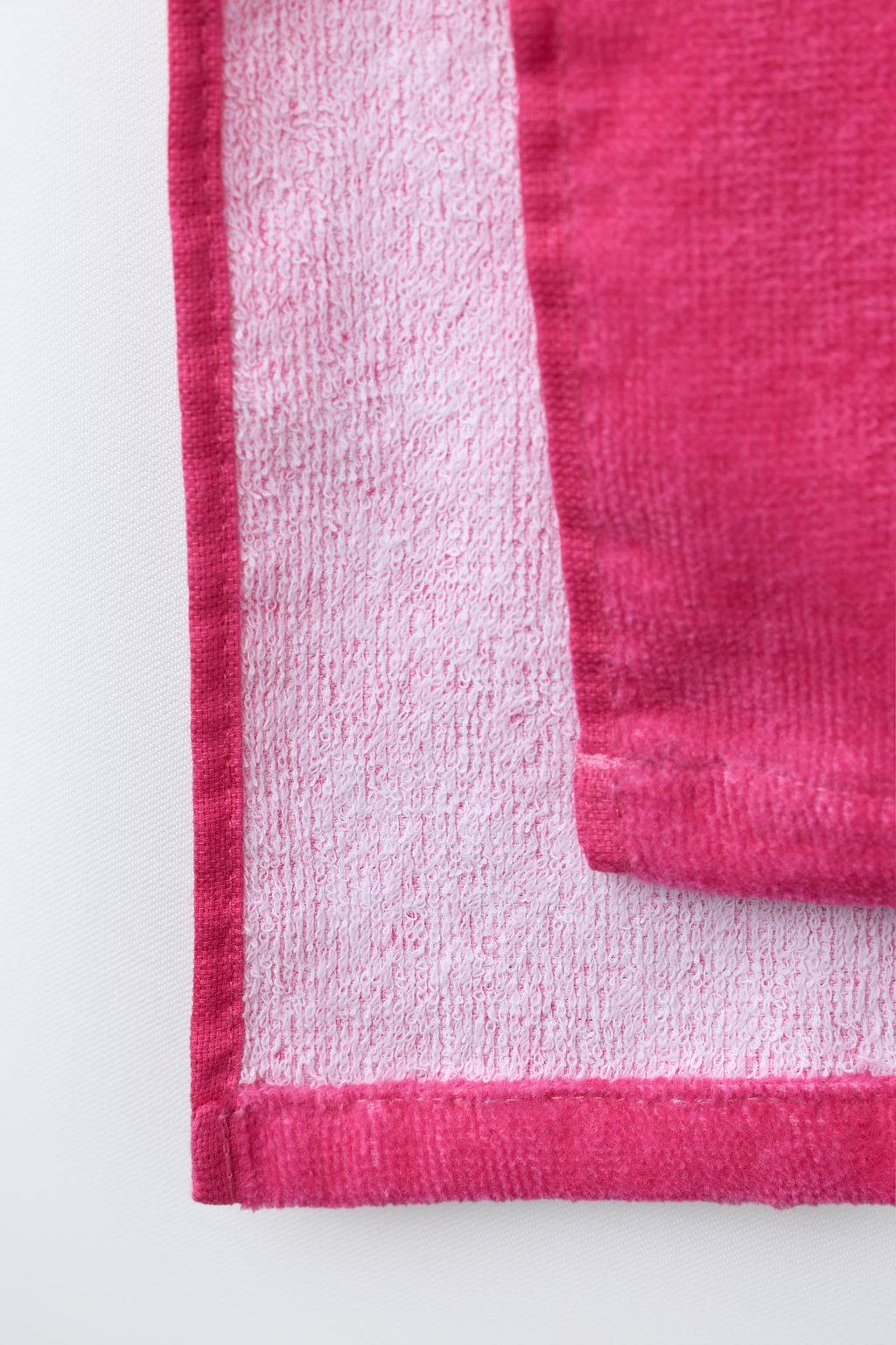 PONCHO TOALLA SMILEYWORLD ® / Fucsia - Zara фото 5